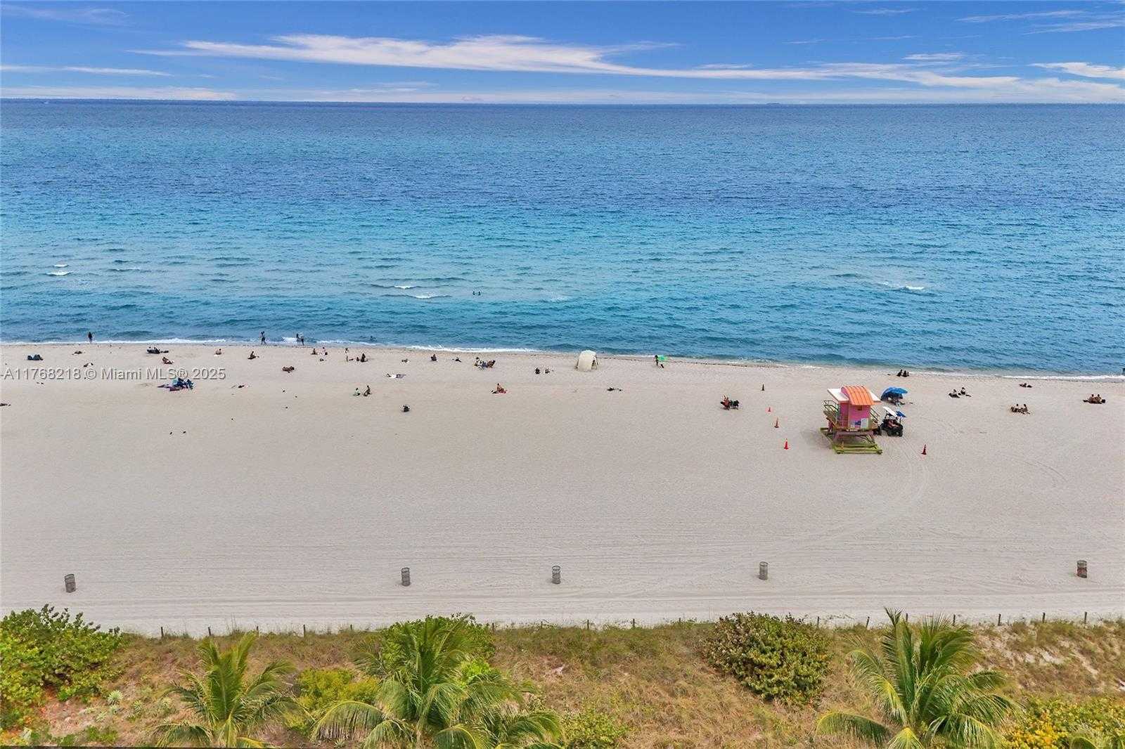 Small Image of 2655 COLLINS AVE #904, Miami Beach Number 4