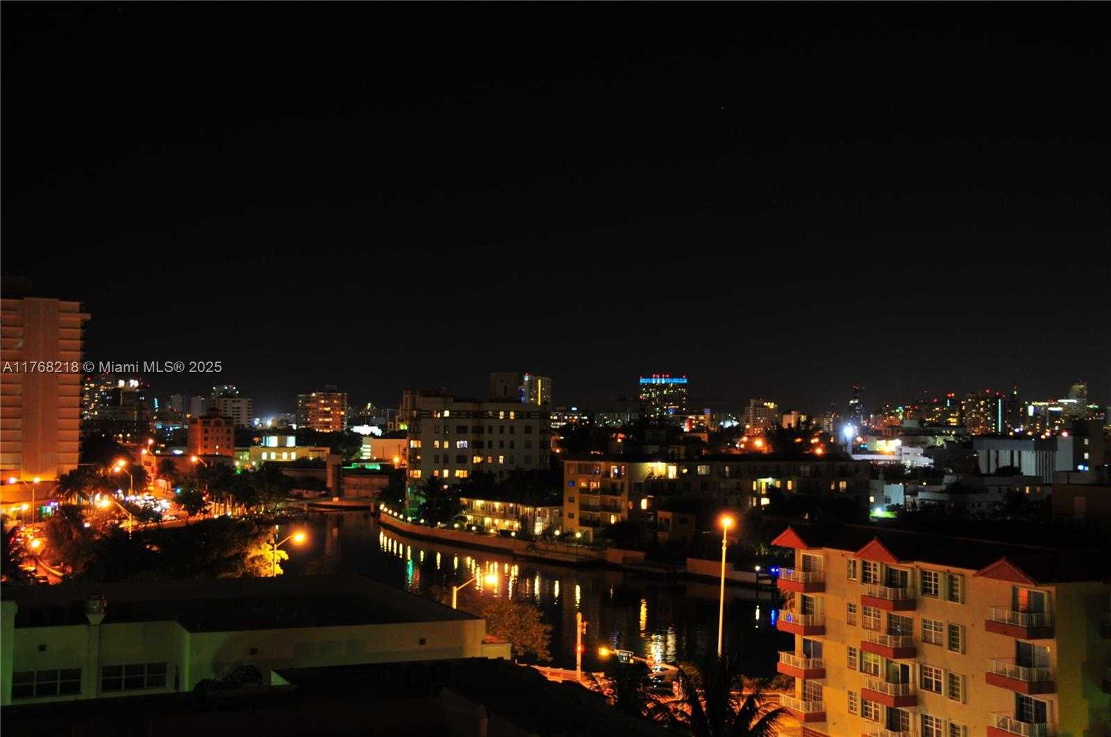 Small Image of 2655 COLLINS AVE #904, Miami Beach Number 51