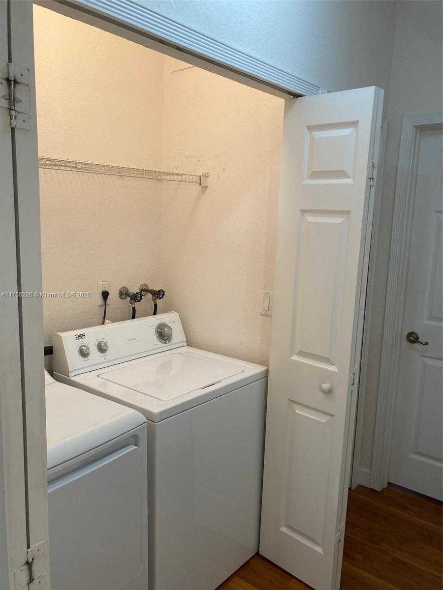 Small Image of 5450 NORTH WEST 107TH AVE #705, Doral Number 23