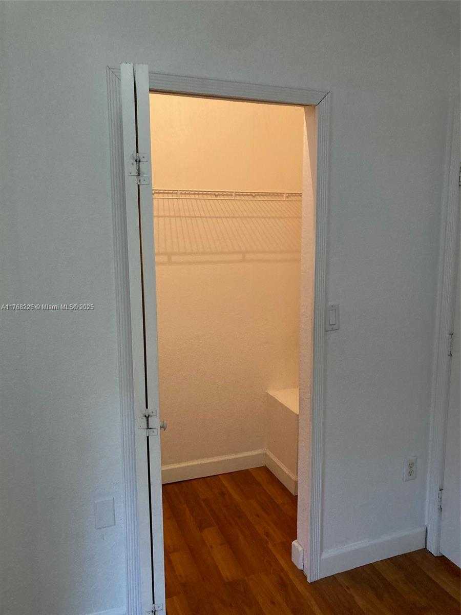 Small Image of 5450 NORTH WEST 107TH AVE #705, Doral Number 29