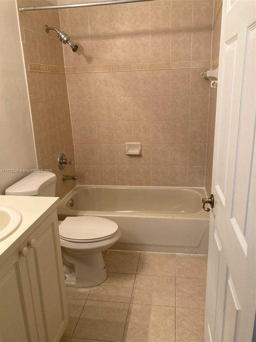 Small Image of 5450 NORTH WEST 107TH AVE #705, Doral Number 30
