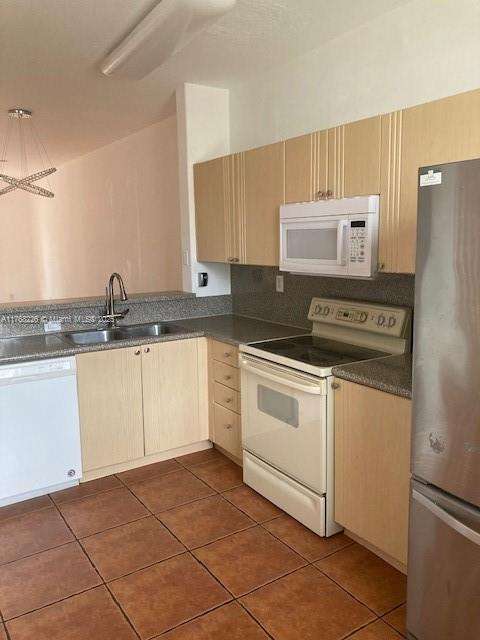 Small Image of 5450 NORTH WEST 107TH AVE #705, Doral Number 5