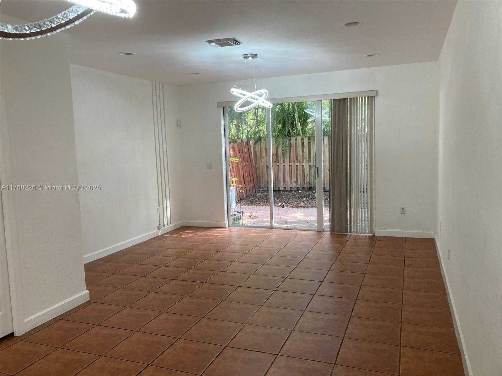 Small Image of 5450 NORTH WEST 107TH AVE #705, Doral Number 8