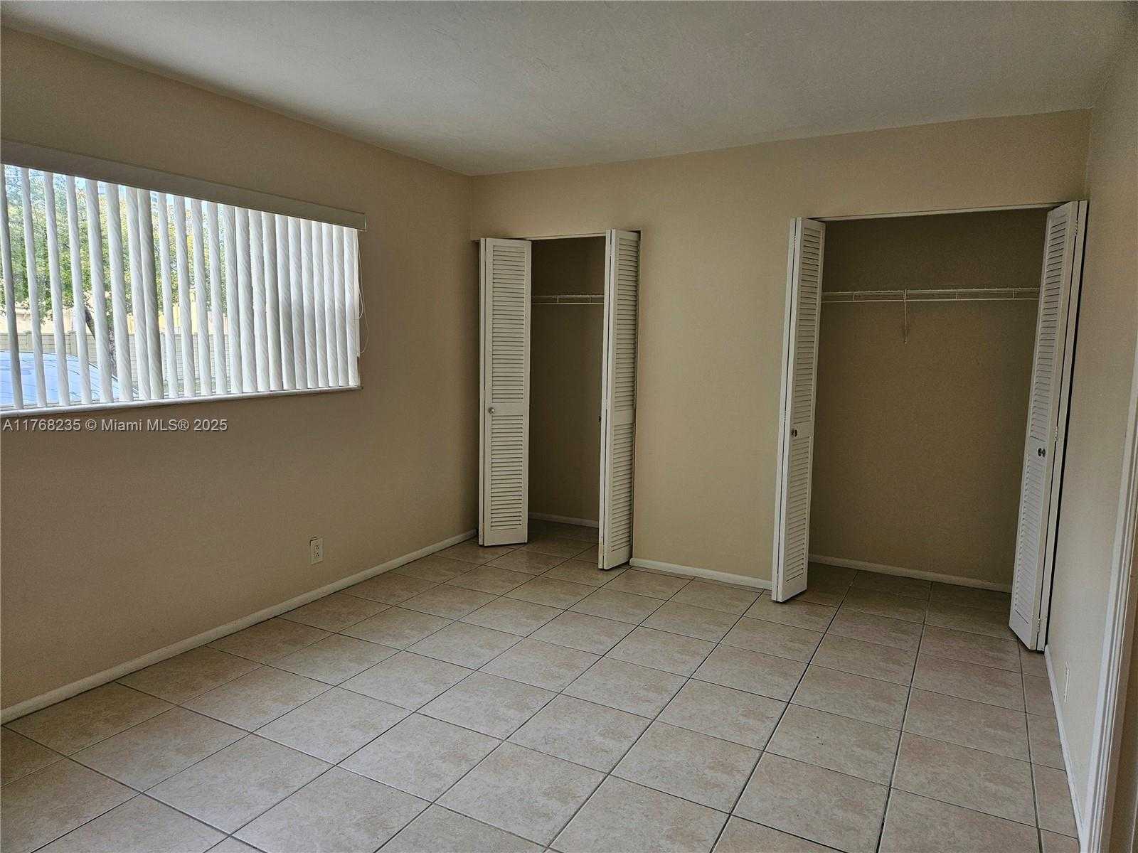 Small Image of 250 LAYNE BLVD #105, Hallandale Beach Number 12