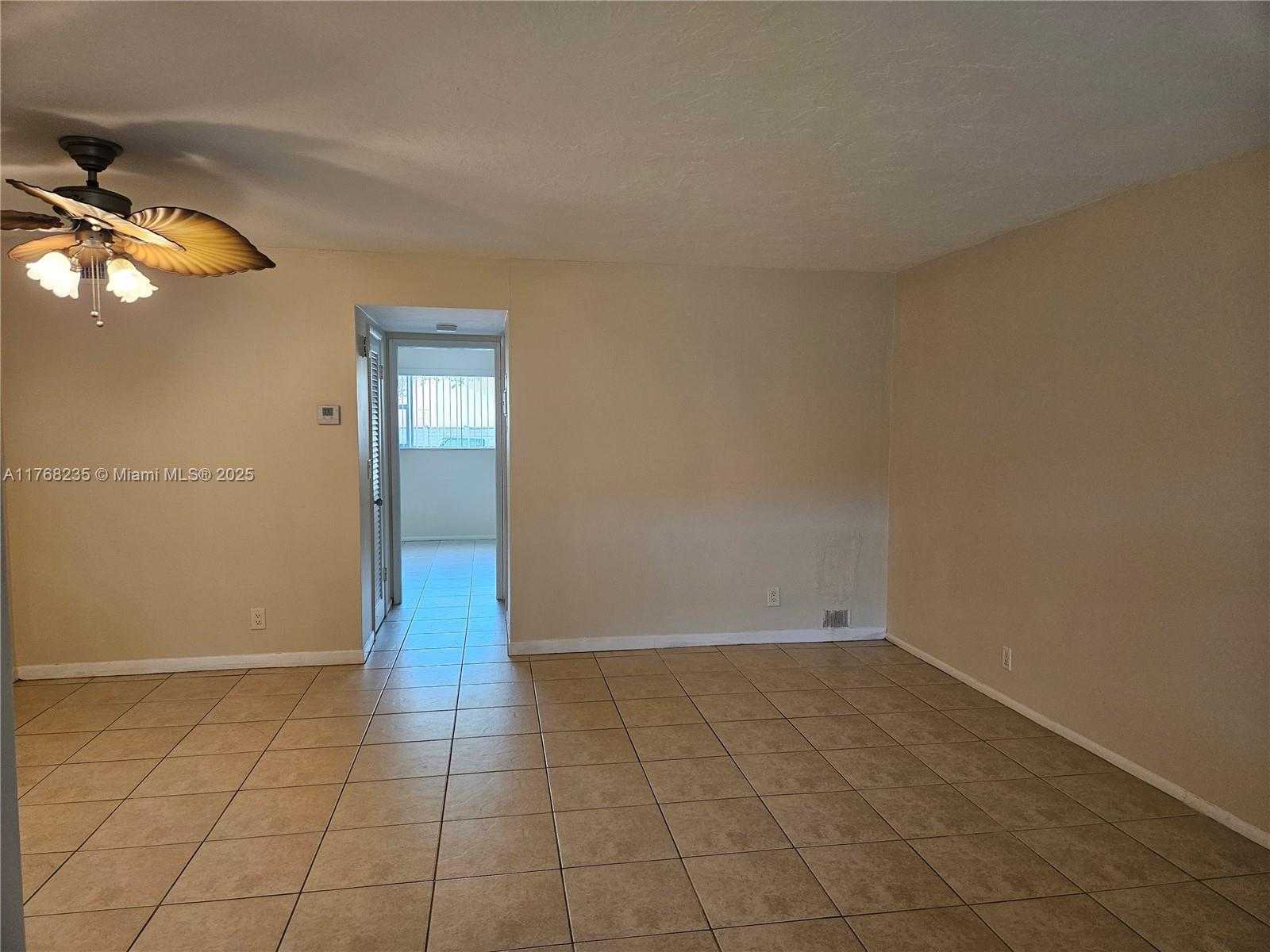 Small Image of 250 LAYNE BLVD #105, Hallandale Beach Number 20