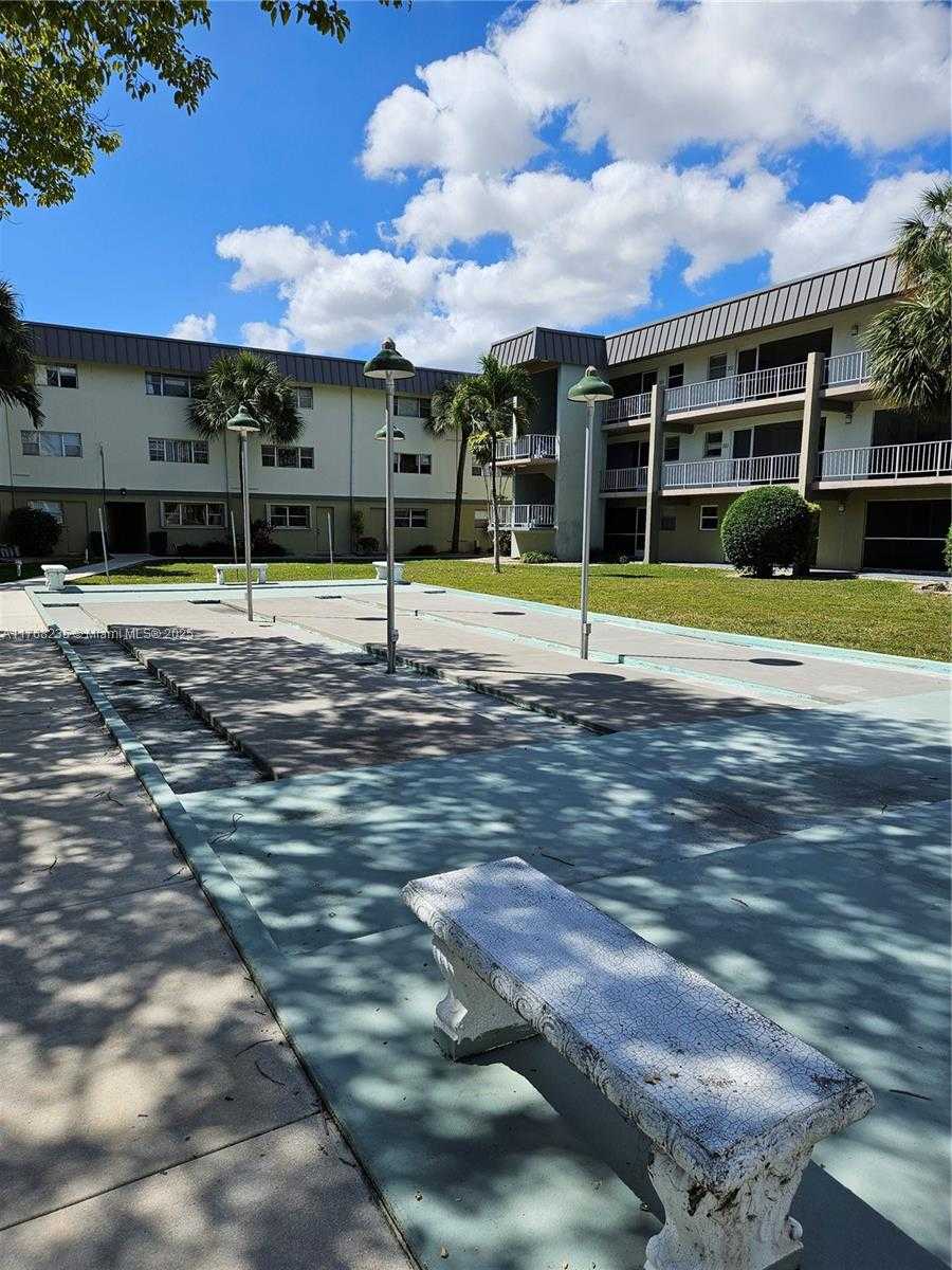 Small Image of 250 LAYNE BLVD #105, Hallandale Beach Number 33