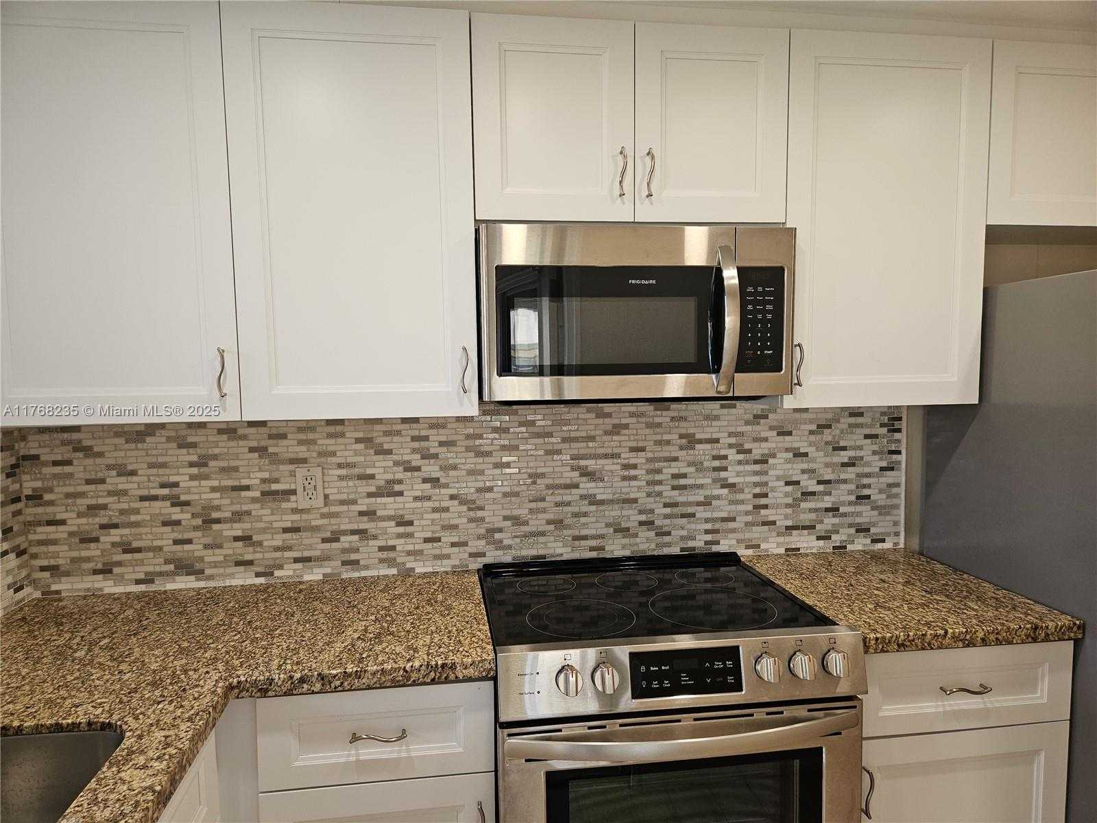 Small Image of 250 LAYNE BLVD #105, Hallandale Beach Number 8