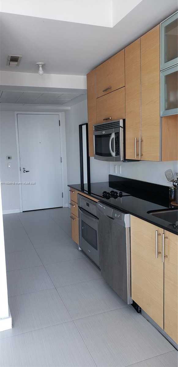 Small Image of 60 SOUTH WEST 13TH ST #1621, Miami Number 2