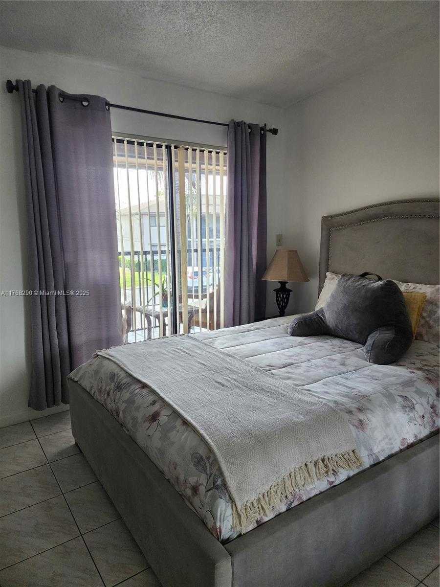 Small Image of 10747 WEST CLAIRMONT CIR #204, Tamarac Number 17