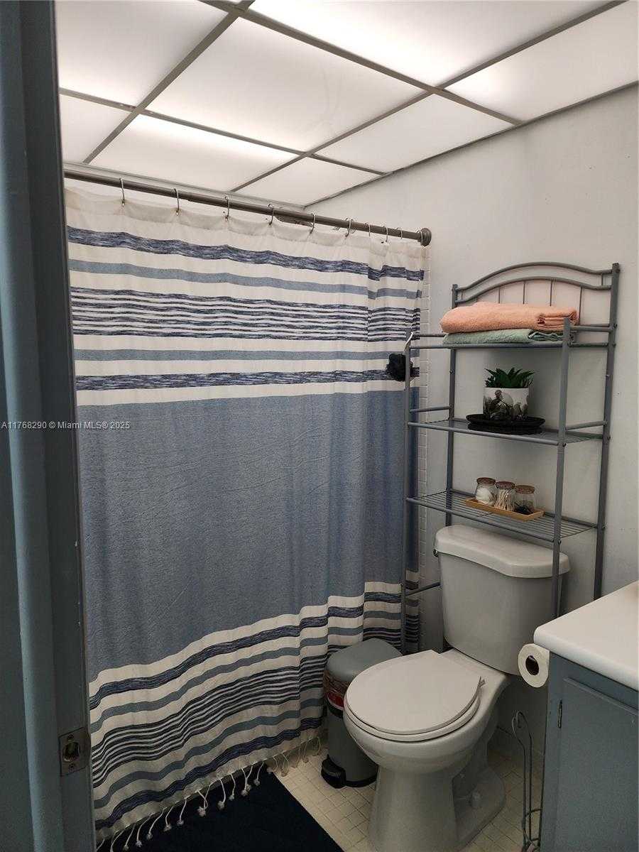 Small Image of 10747 WEST CLAIRMONT CIR #204, Tamarac Number 19