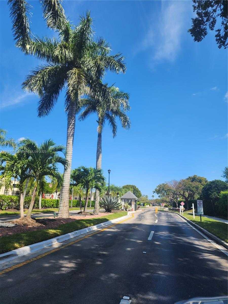 Small Image of 10747 WEST CLAIRMONT CIR #204, Tamarac Number 2