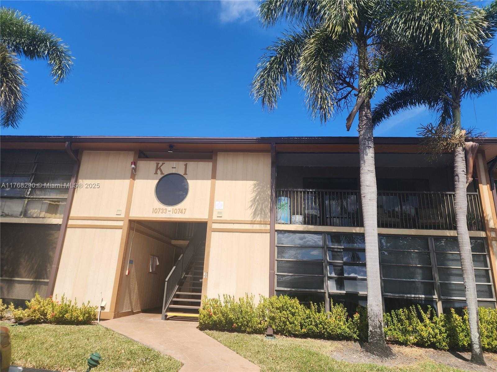 Small Image of 10747 WEST CLAIRMONT CIR #204, Tamarac Number 3