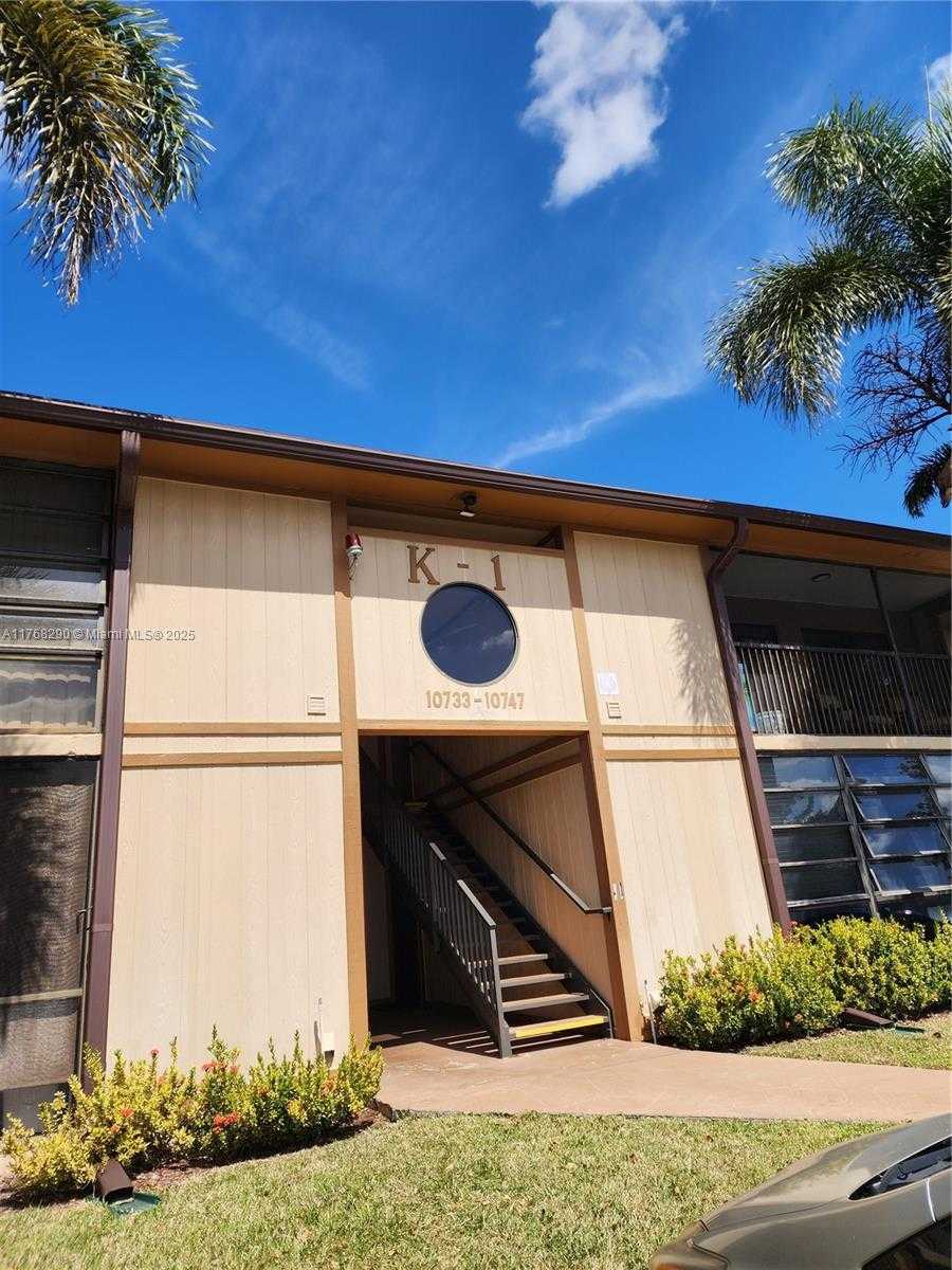 Small Image of 10747 WEST CLAIRMONT CIR #204, Tamarac Number 4