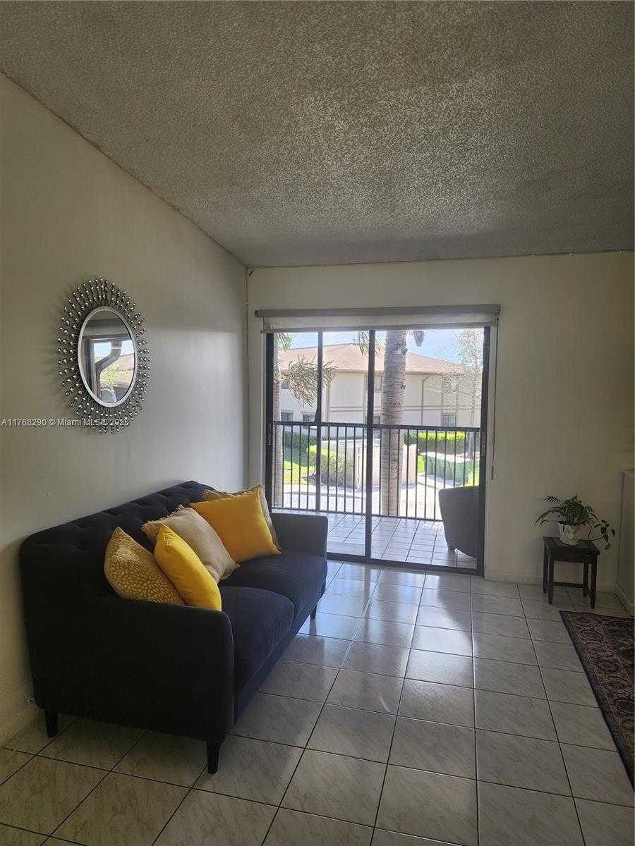 Small Image of 10747 WEST CLAIRMONT CIR #204, Tamarac Number 6