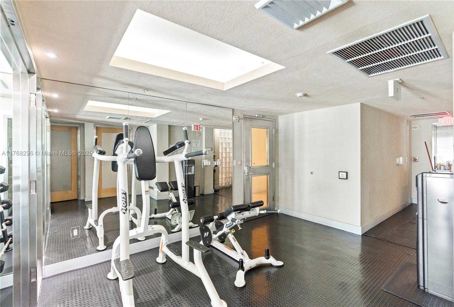 Small Image of 110 WASHINGTON AVE #2307, Miami Beach Number 26