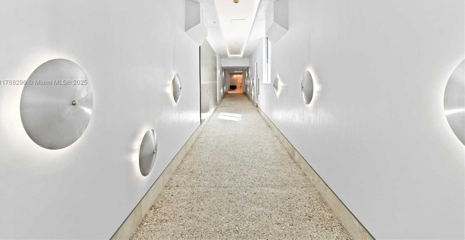 Small Image of 110 WASHINGTON AVE #2307, Miami Beach Number 36