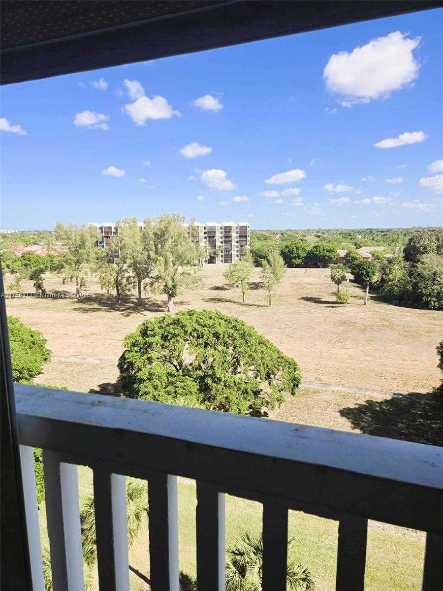 Small Image of 6901 ENVIRON BLVD #7A, Lauderhill Number 1