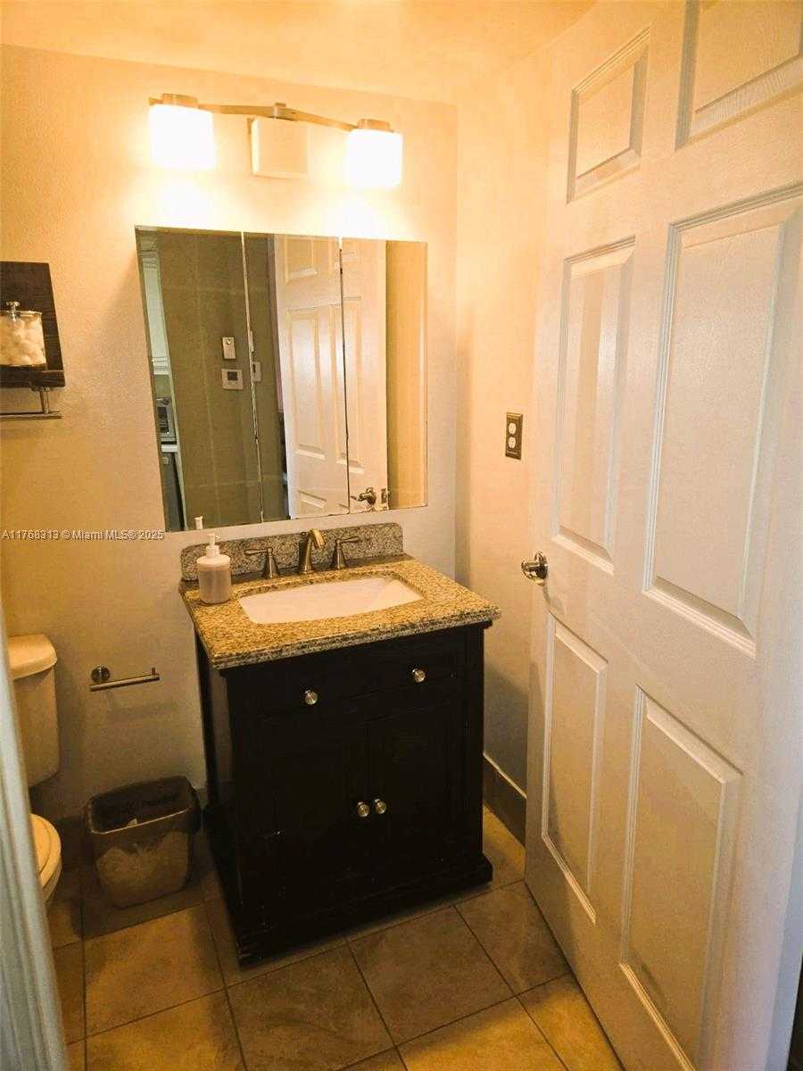 Small Image of 6901 ENVIRON BLVD #7A, Lauderhill Number 15