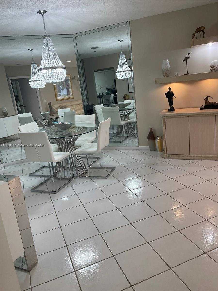 Small Image of 5133 BRISATA CIR #L, Boynton Beach Number 19