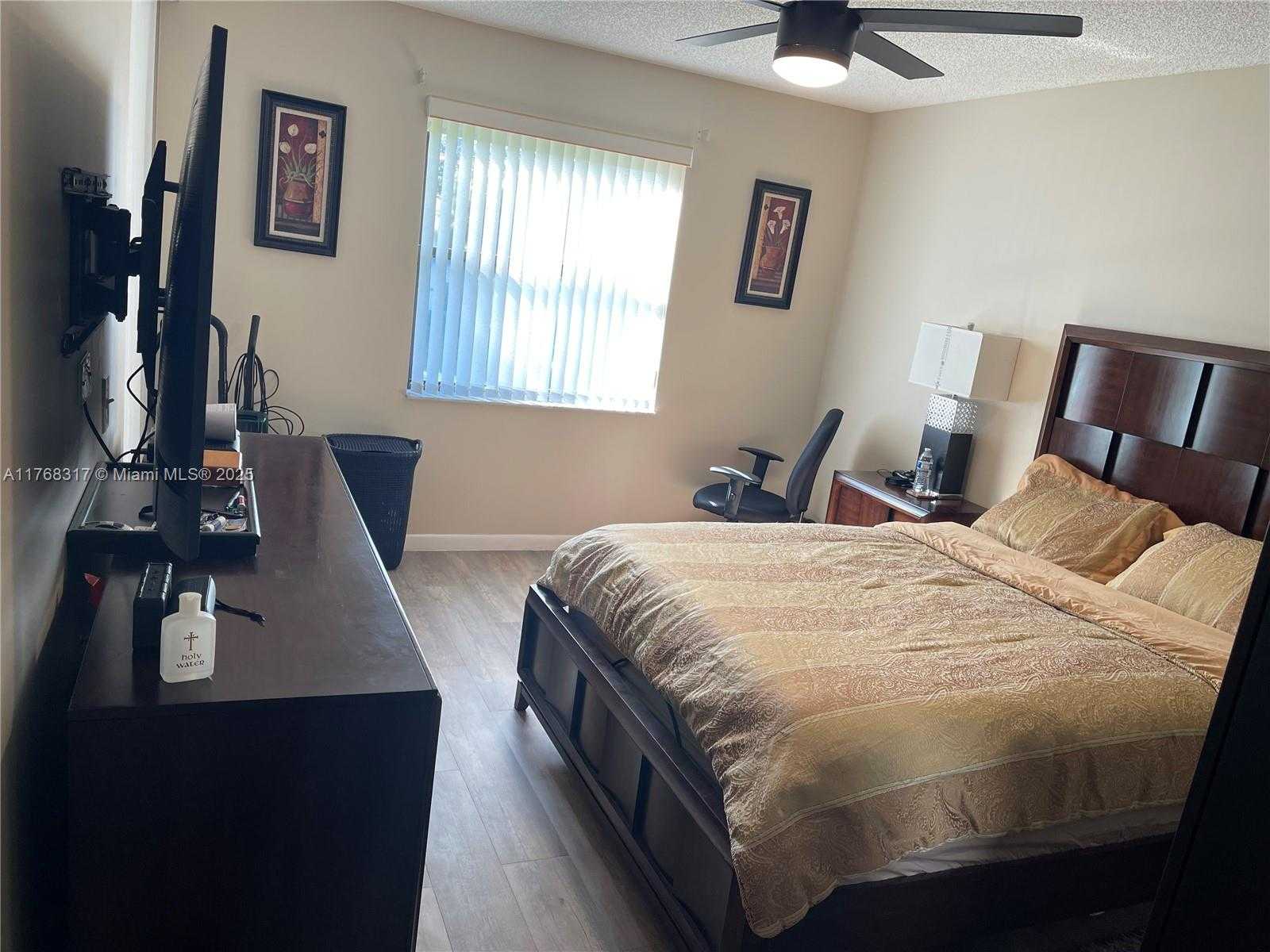 Small Image of 5133 BRISATA CIR #L, Boynton Beach Number 27