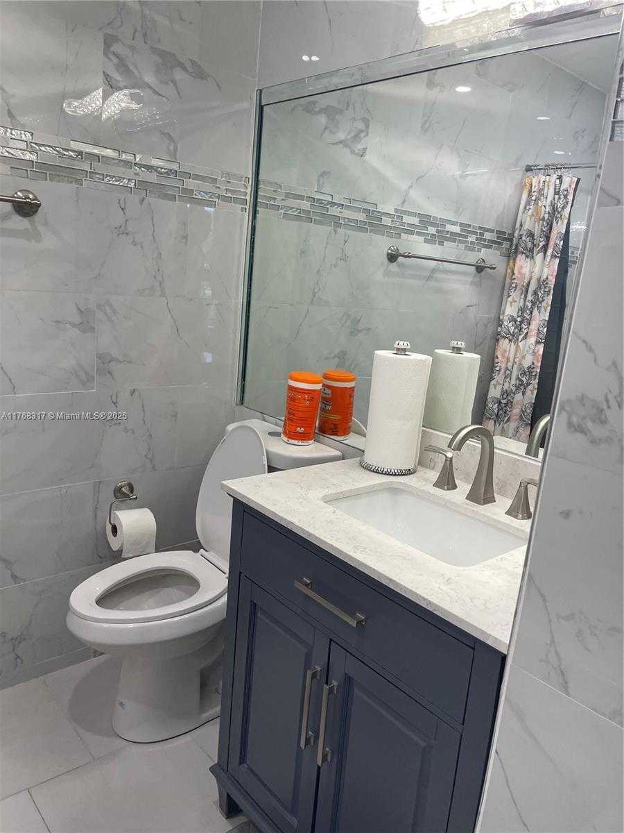 Small Image of 5133 BRISATA CIR #L, Boynton Beach Number 43
