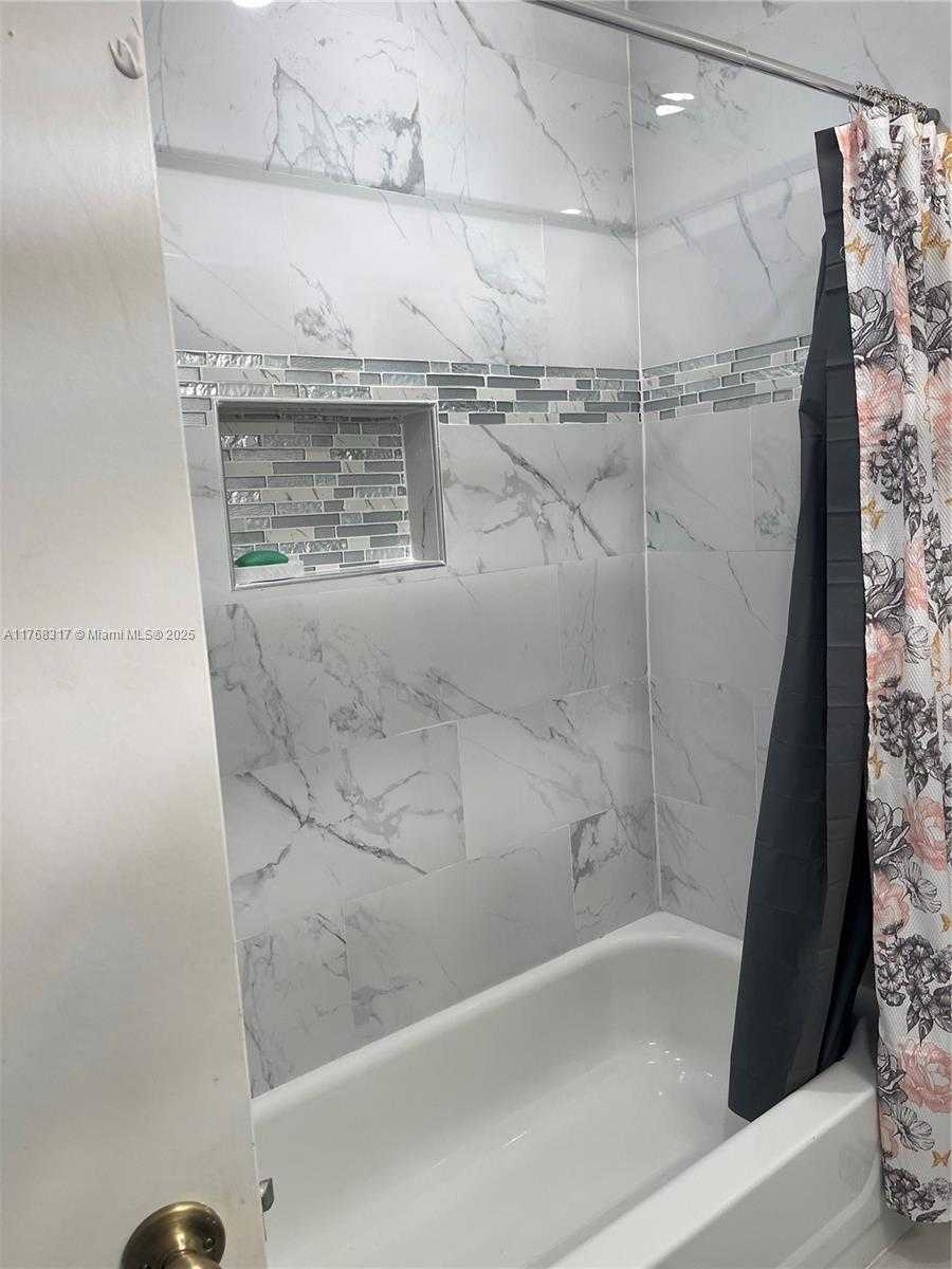 Small Image of 5133 BRISATA CIR #L, Boynton Beach Number 44