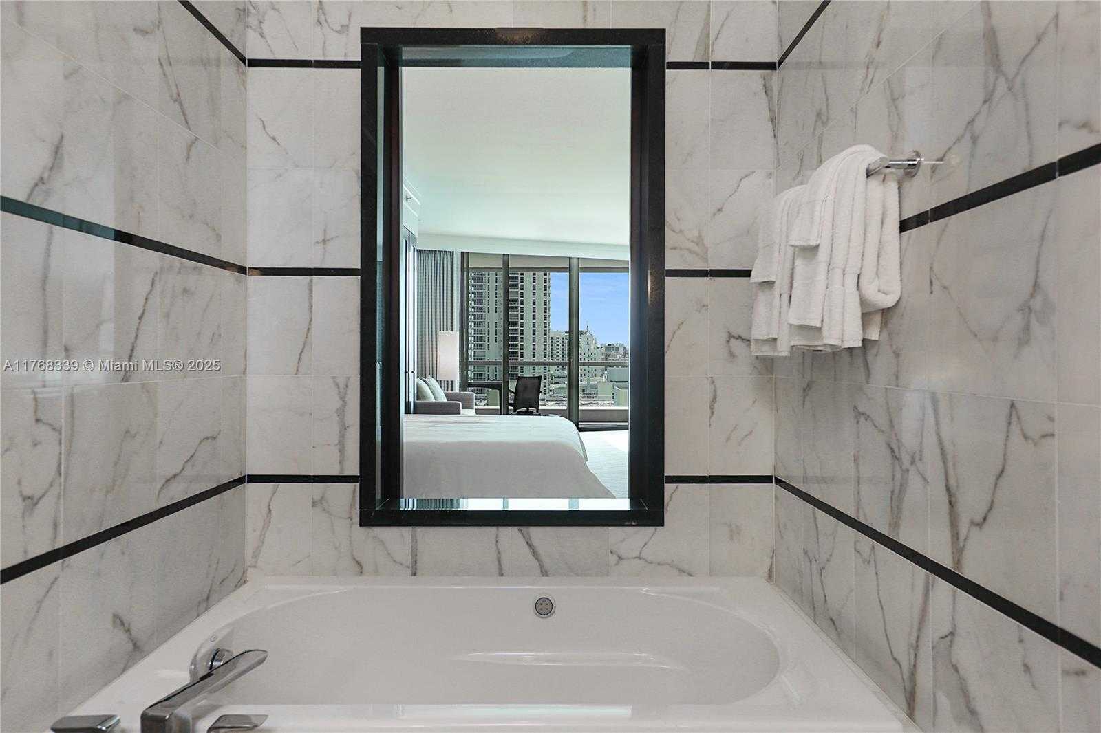 Small Image of 4391 COLLINS AVE #1415, Miami Beach Number 11