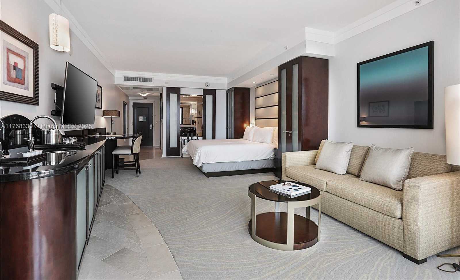Small Image of 4391 COLLINS AVE #1415, Miami Beach Number 8