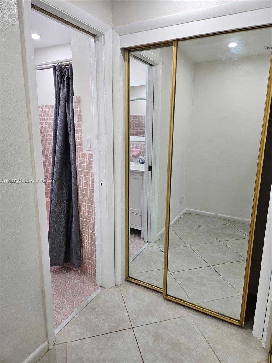 Small Image of 330 SOUTH EAST 2ND ST #504G, Hallandale Beach Number 15