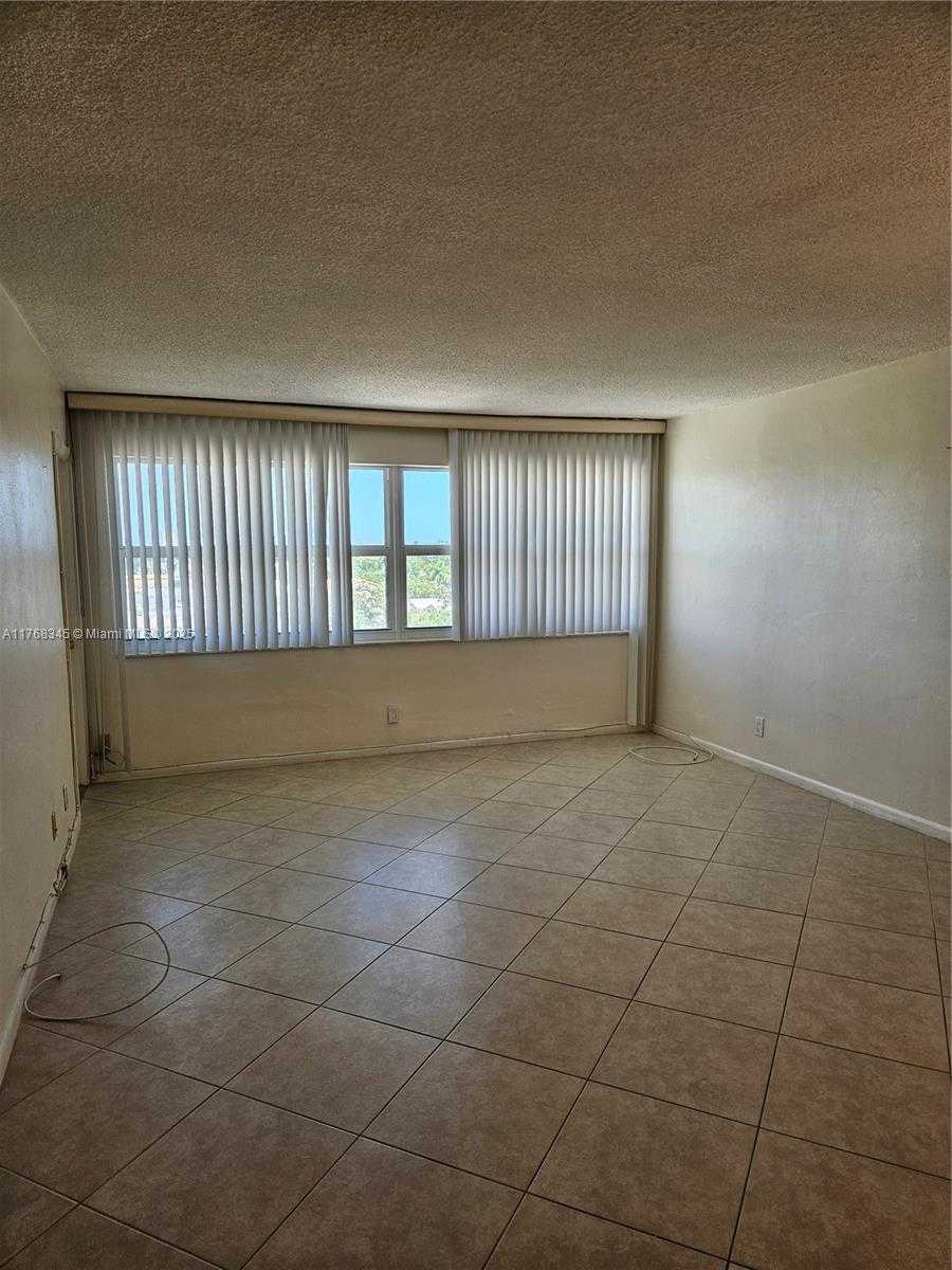 Small Image of 330 SOUTH EAST 2ND ST #504G, Hallandale Beach Number 16