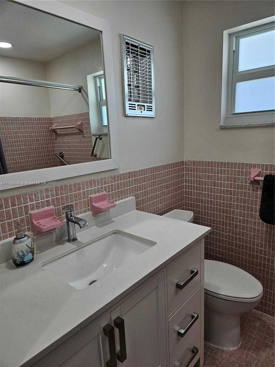 Small Image of 330 SOUTH EAST 2ND ST #504G, Hallandale Beach Number 18