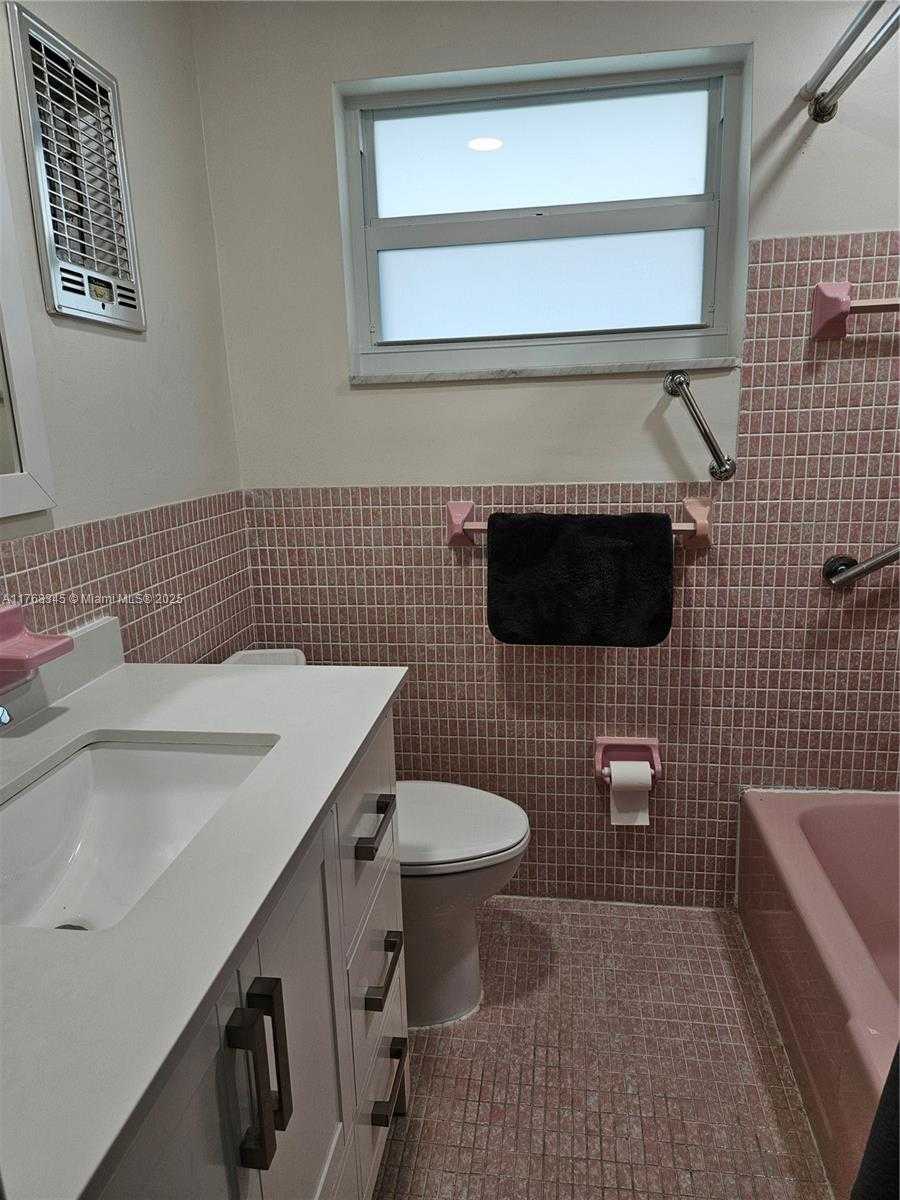 Small Image of 330 SOUTH EAST 2ND ST #504G, Hallandale Beach Number 19