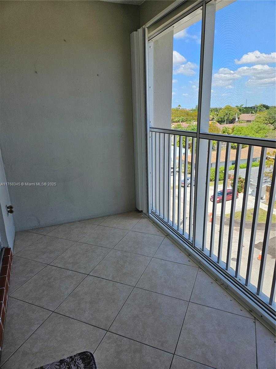 Small Image of 330 SOUTH EAST 2ND ST #504G, Hallandale Beach Number 24
