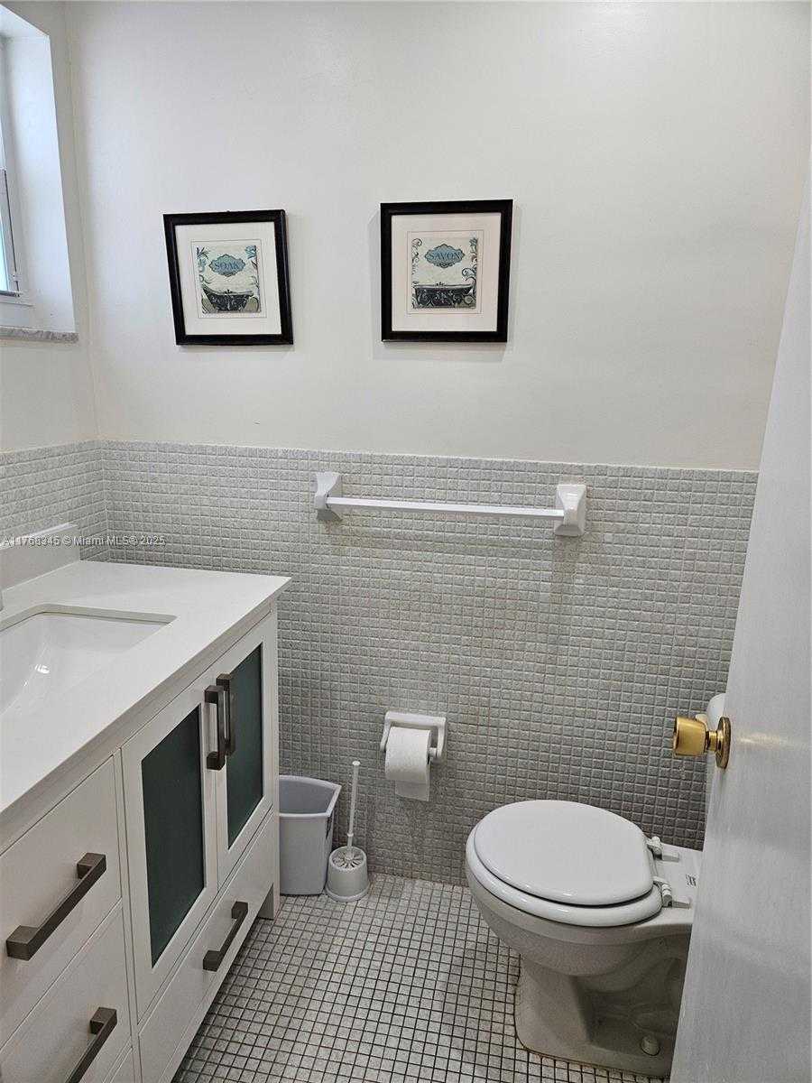 Small Image of 330 SOUTH EAST 2ND ST #504G, Hallandale Beach Number 8