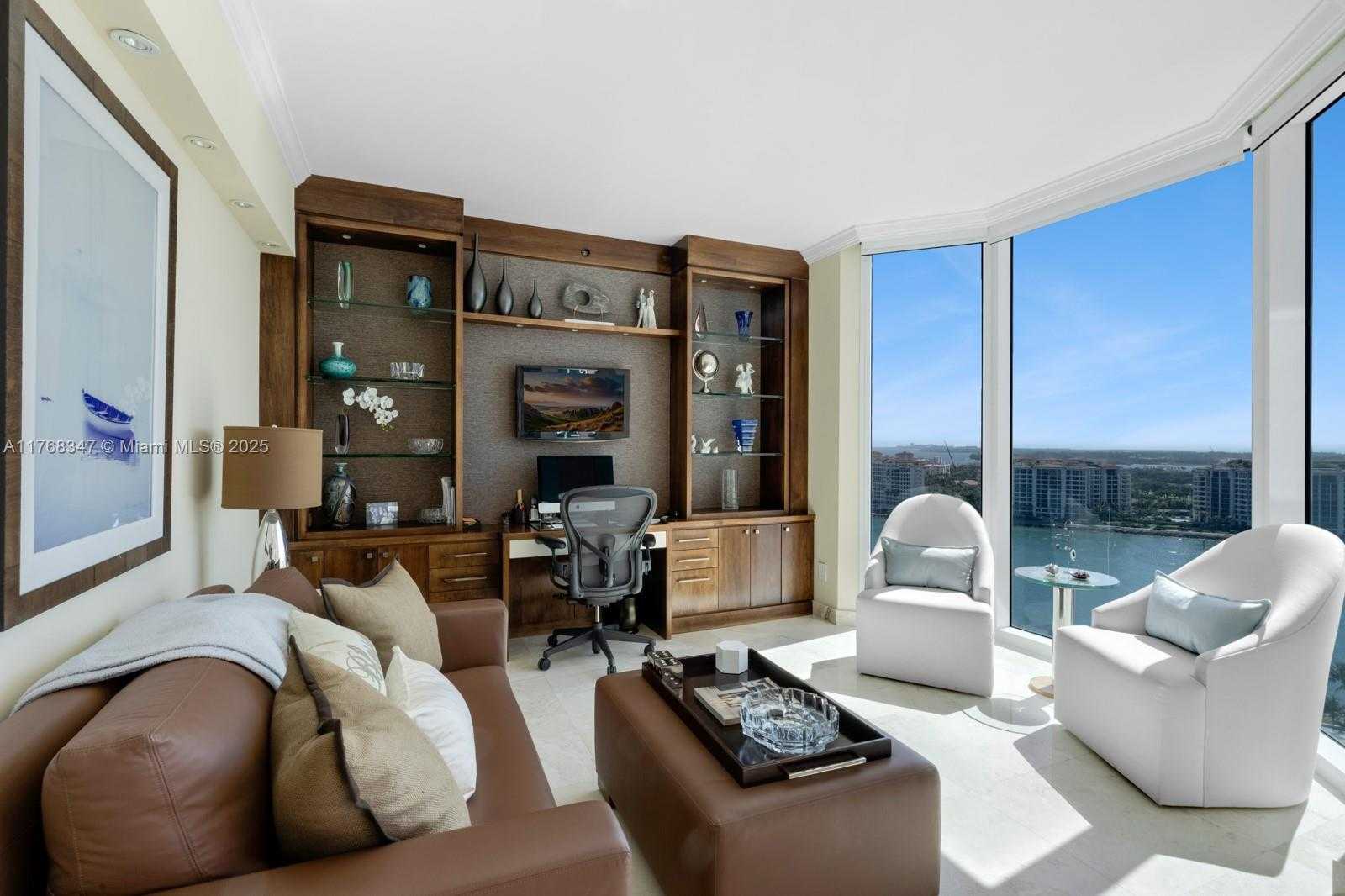Small Image of 300 SOUTH POINTE DR #1902, Miami Beach Number 12