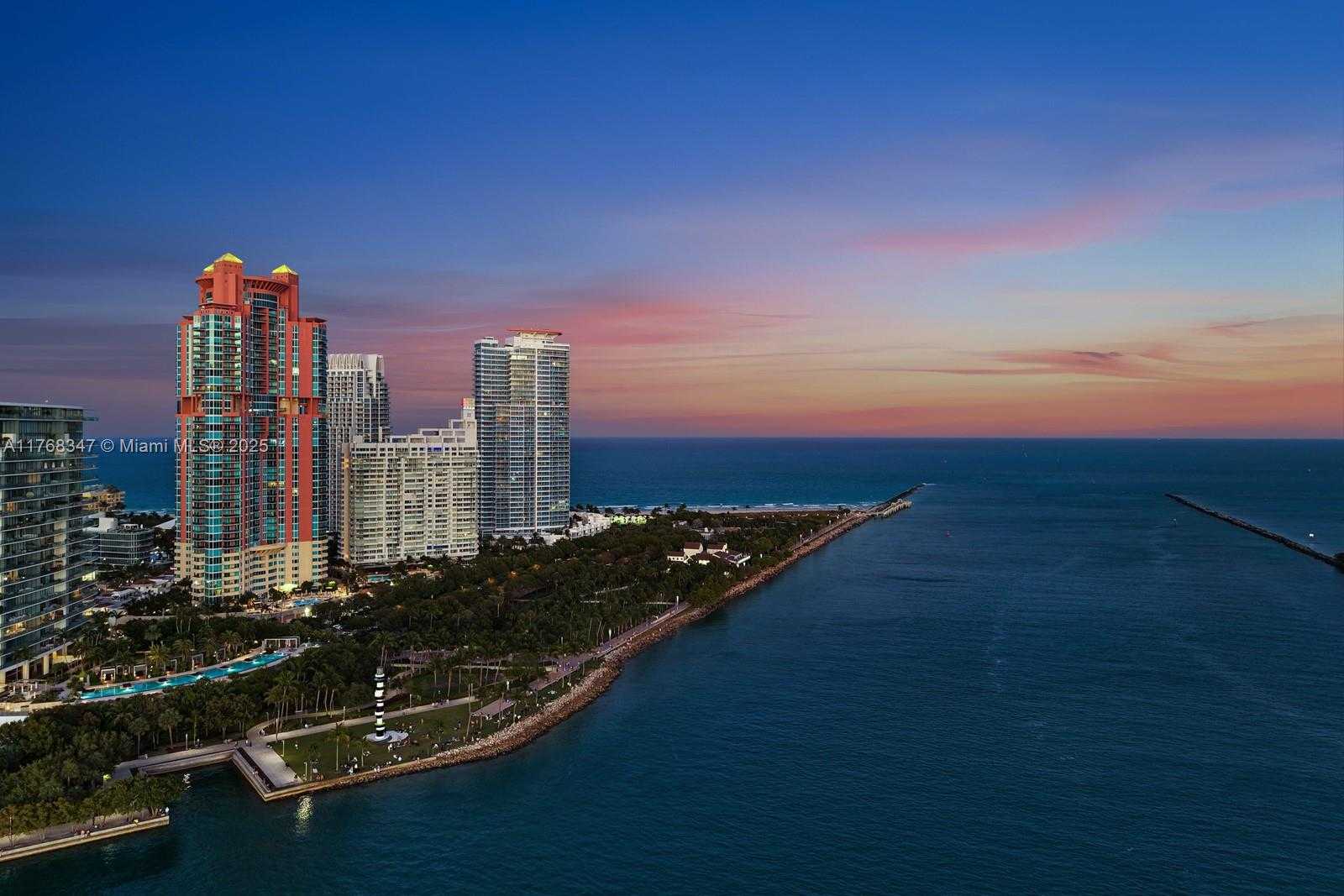 Small Image of 300 SOUTH POINTE DR #1902, Miami Beach Number 31