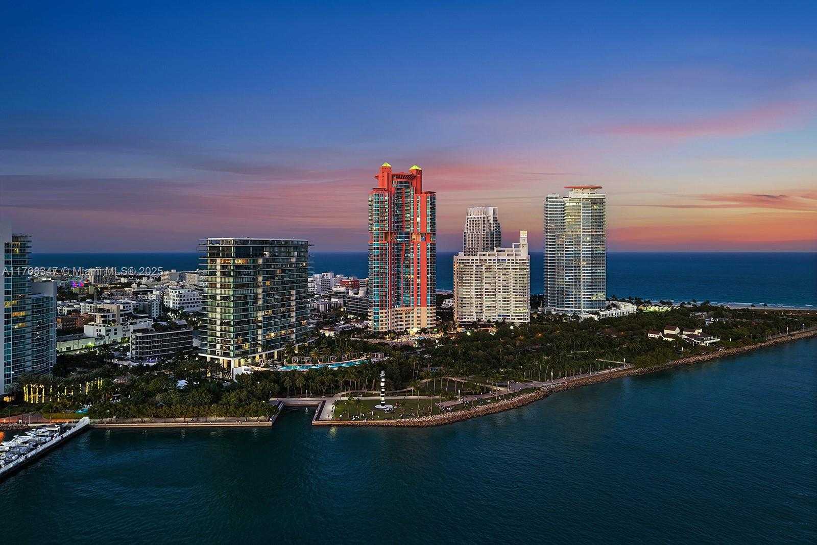 Small Image of 300 SOUTH POINTE DR #1902, Miami Beach Number 32