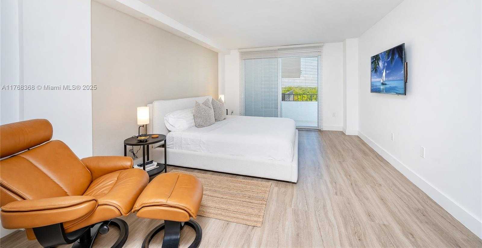 Small Image of 199 OCEAN LANE DR #706, Key Biscayne Number 18