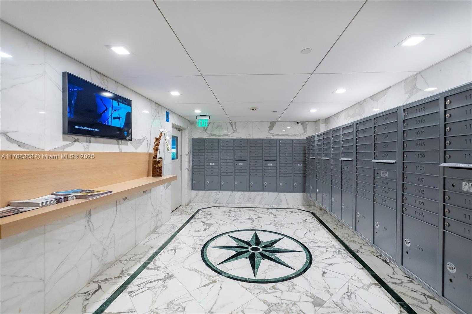 Small Image of 199 OCEAN LANE DR #706, Key Biscayne Number 29