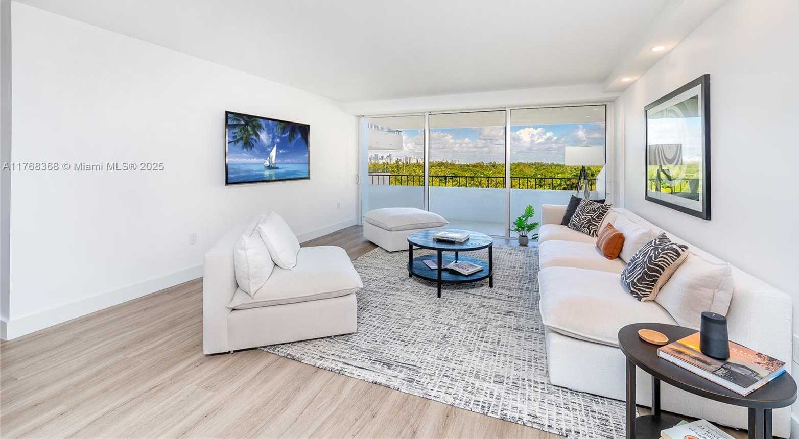 Small Image of 199 OCEAN LANE DR #706, Key Biscayne Number 3