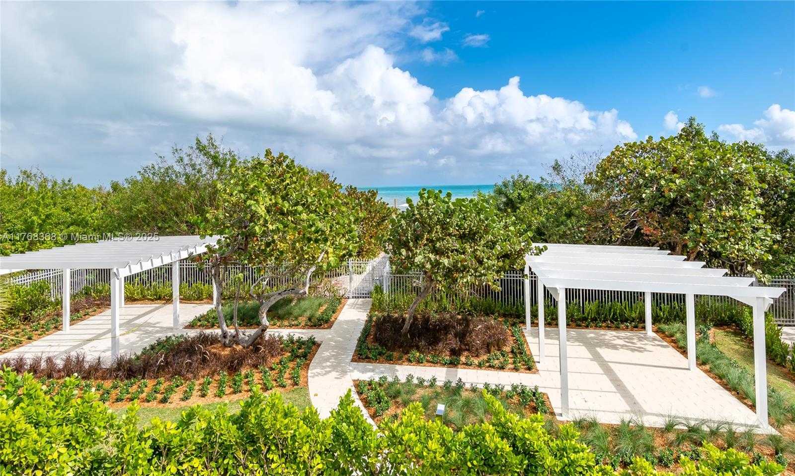 Small Image of 199 OCEAN LANE DR #706, Key Biscayne Number 30
