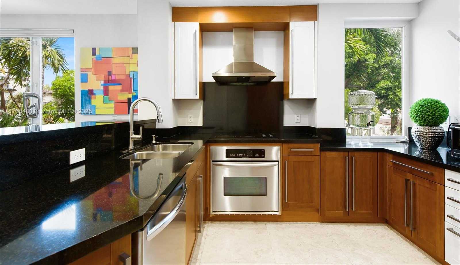 Small Image of 306 SE 8th Ave, Fort Lauderdale, FL 33301, USA Number 12