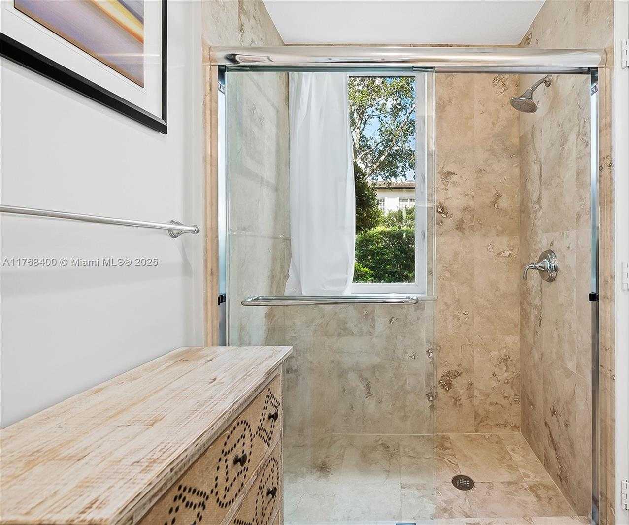 Small Image of 306 SE 8th Ave, Fort Lauderdale, FL 33301, USA Number 24