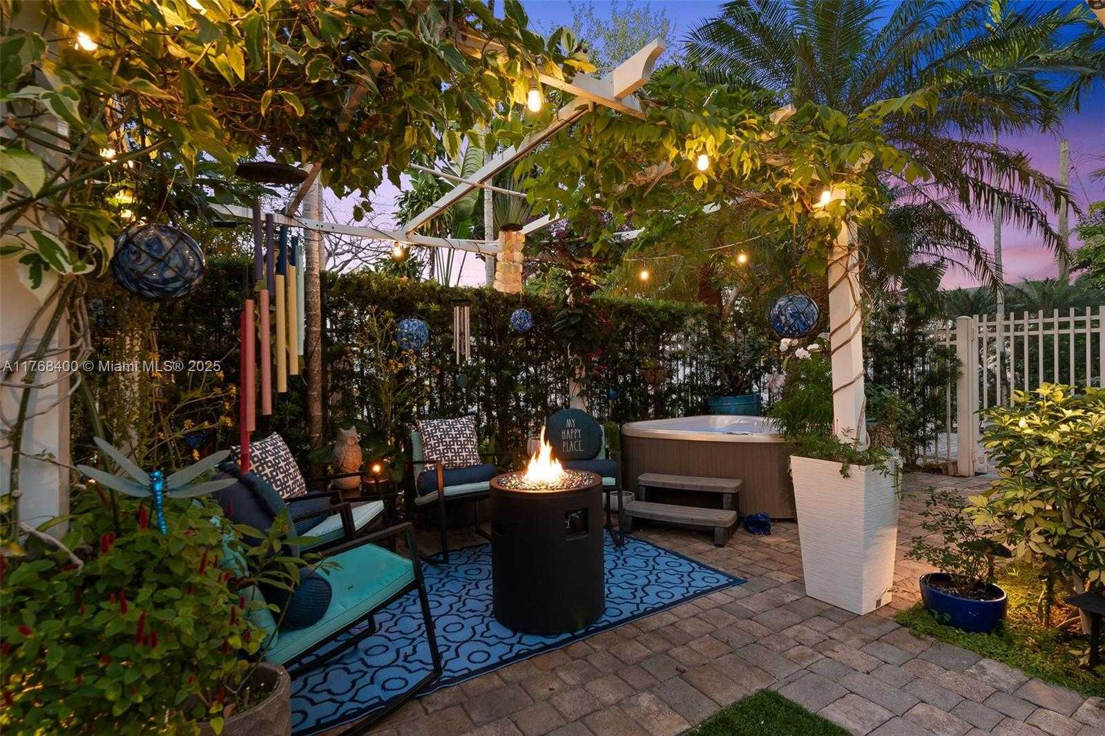 Small Image of 306 SE 8th Ave, Fort Lauderdale, FL 33301, USA Number 30