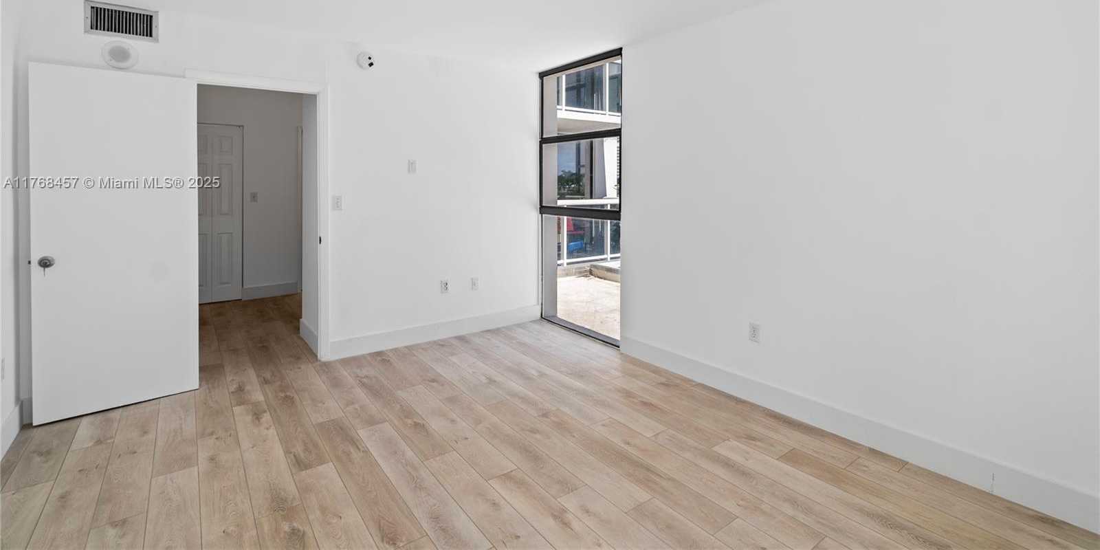Small Image of 20505 EAST COUNTRY CLUB DR #434, Aventura Number 17