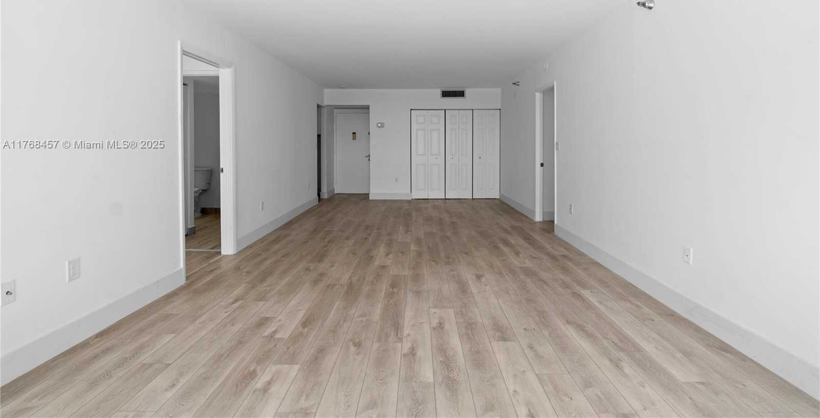 Small Image of 20505 EAST COUNTRY CLUB DR #434, Aventura Number 5