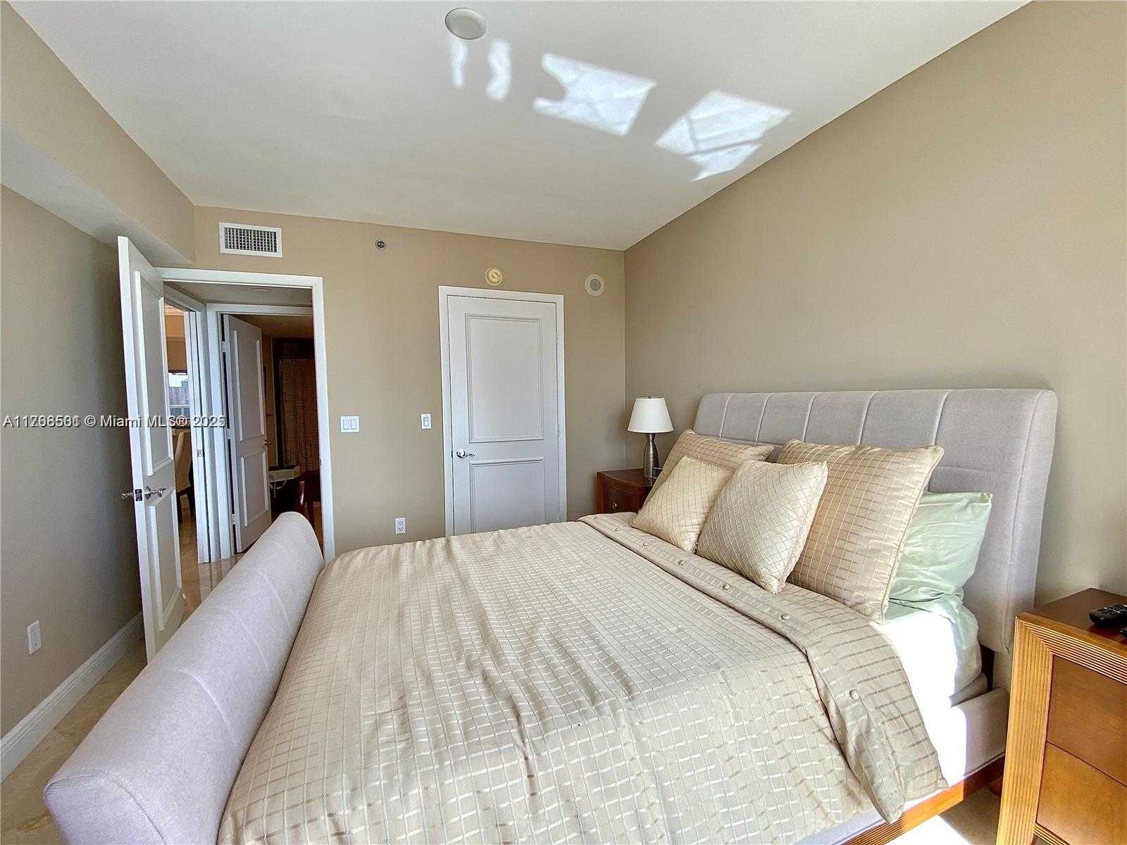 Small Image of 18911 COLLINS AVE #2003, Sunny Isles Beach Number 8