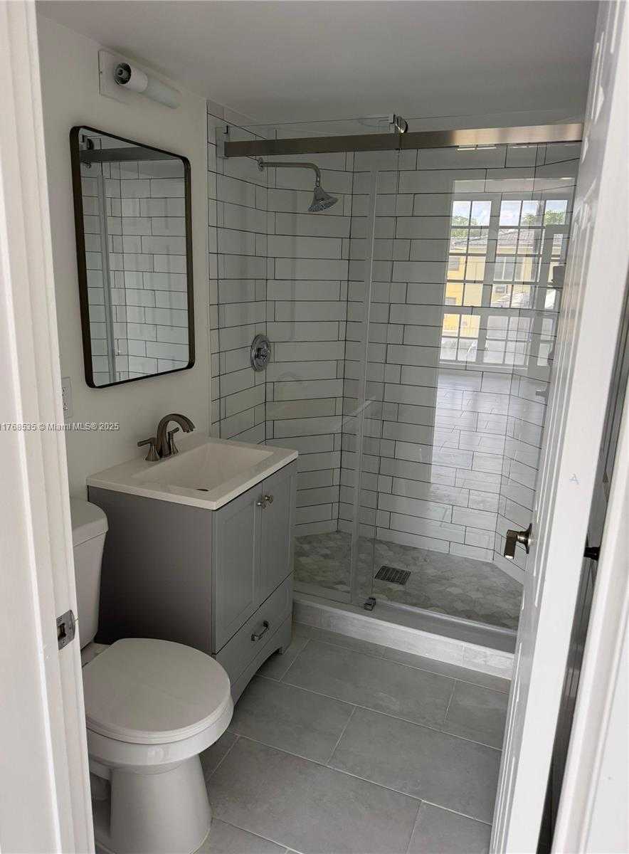 Small Image of 1280 SOUTH ALHAMBRA CIR #2209, Coral Gables Number 10