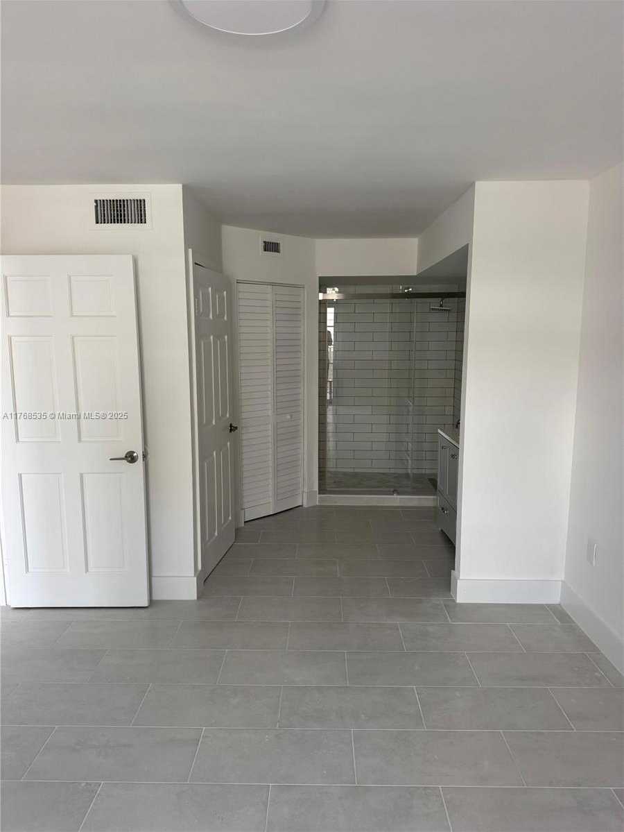 Small Image of 1280 SOUTH ALHAMBRA CIR #2209, Coral Gables Number 14