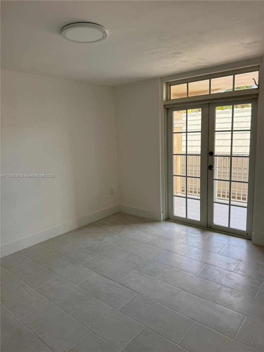 Small Image of 1280 SOUTH ALHAMBRA CIR #2209, Coral Gables Number 16